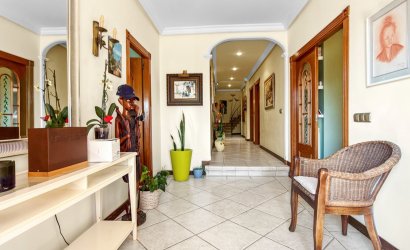 Herverkoop - Villa -
Torrevieja - Costa Blanca