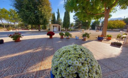 Herverkoop - Villa -
Calasparra - Inland