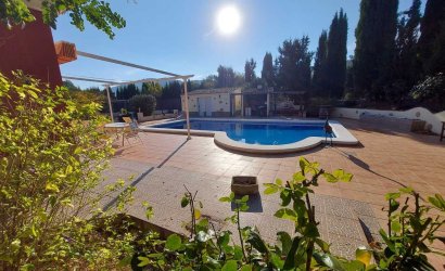 Herverkoop - Villa -
Calasparra - Inland