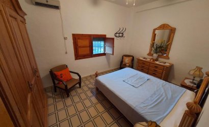 Herverkoop - Country House -
Calasparra - Inland