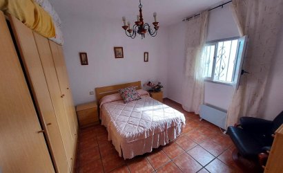 Herverkoop - Country House -
Calasparra - Inland