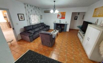 Herverkoop - Country House -
Calasparra - Inland