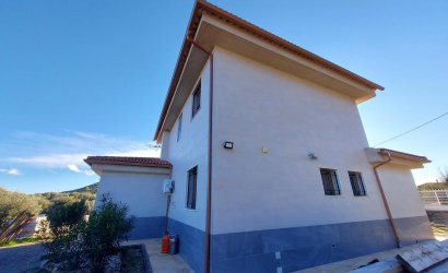 Herverkoop - Villa -
Calasparra - Inland