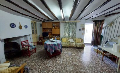 Herverkoop - Country House -
Calasparra - Inland