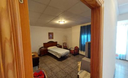 Herverkoop - Country House -
Calasparra - Inland