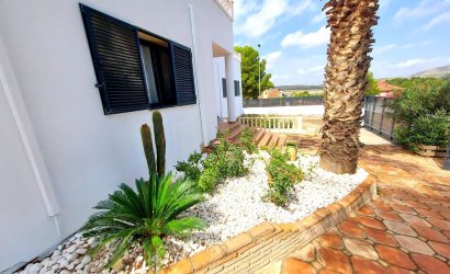 Herverkoop - Villa -
Calasparra - Inland