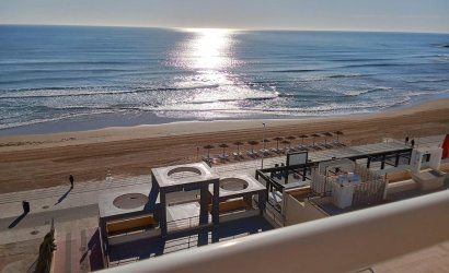 Herverkoop - Penthouse -
Torrevieja - Playa De La Mata