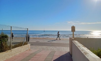 Herverkoop - Penthouse -
Torrevieja - Playa De La Mata