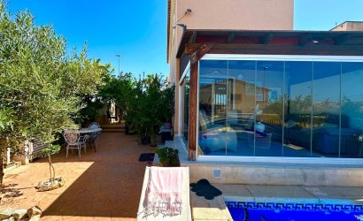 Herverkoop - Villa -
Orihuela Costa - La Regia