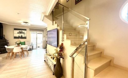 Herverkoop - Villa -
Orihuela Costa - La Regia