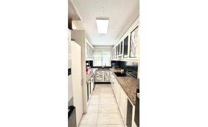 Herverkoop - Villa -
Orihuela Costa - La Regia