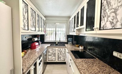 Herverkoop - Villa -
Orihuela Costa - La Regia