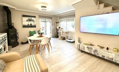 Herverkoop - Villa -
Orihuela Costa - La Regia