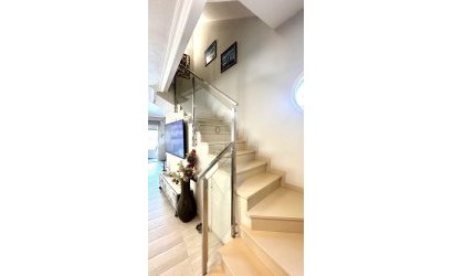 Herverkoop - Villa -
Orihuela Costa - La Regia