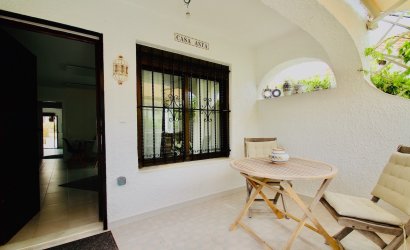 Herverkoop - Town House -
Orihuela Costa - Costa Blanca