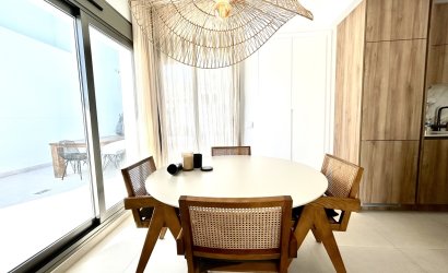 Herverkoop - Villa -
San Miguel de Salinas - Inland