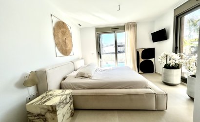 Herverkoop - Villa -
San Miguel de Salinas - Inland