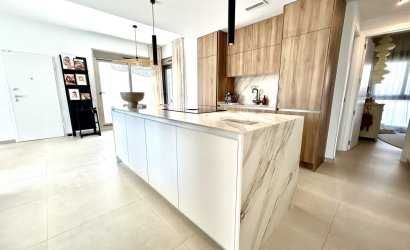 Herverkoop - Villa -
San Miguel de Salinas - Inland