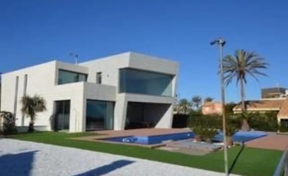 Resale - Villa -
Orihuela Costa - Cabo Roig