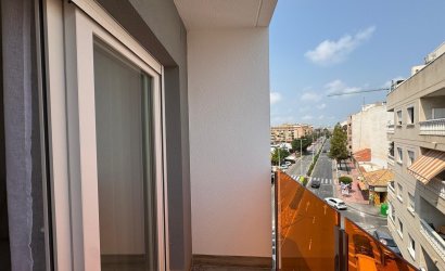 Herverkoop - Apartment -
Torrevieja