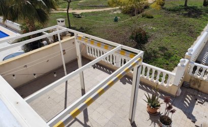 Herverkoop - Bungalow -
Orihuela - Urbanización Perla Del Mar