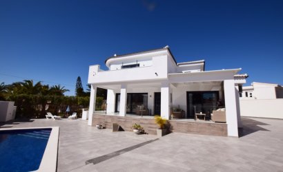 Resale - Villa -
Ciudad Quesada
