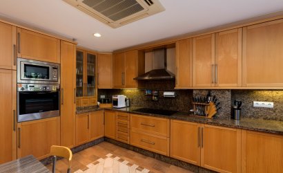 Herverkoop - Apartment -
Marbella - Nueva Andalucía