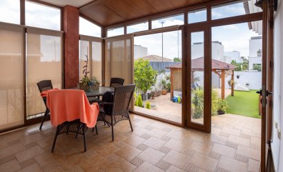 Herverkoop - Villa -
Los Montesinos - La Herrada