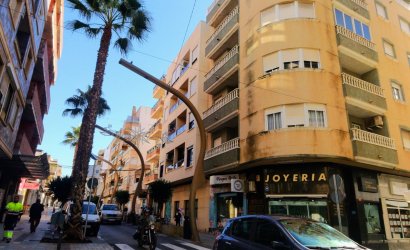 Reventa - Apartment -
Torrevieja - Center