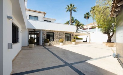 Herverkoop - Villa -
Marbella - Los Naranjos de Marbella