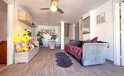 Revente - Villa -
Orihuela Costa - La Zenia