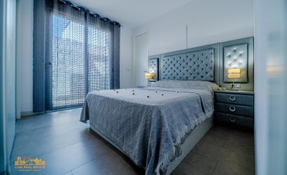 Herverkoop - Villa -
Orihuela Costa - Villamartín