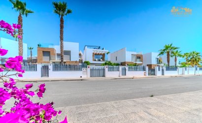 Herverkoop - Villa -
Orihuela Costa - Villamartín