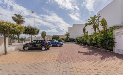 Herverkoop - Apartment -
Orihuela Costa - La Zenia