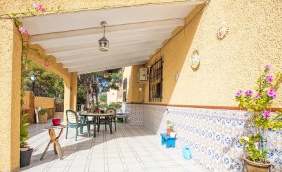 Resale - Villa -
Villamartín - Las Filipinas
