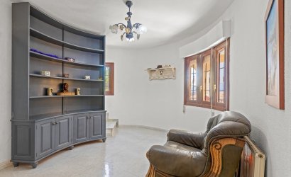Resale - Villa -
Villamartín - Las Filipinas
