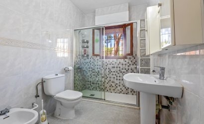 Resale - Villa -
Villamartín - Las Filipinas