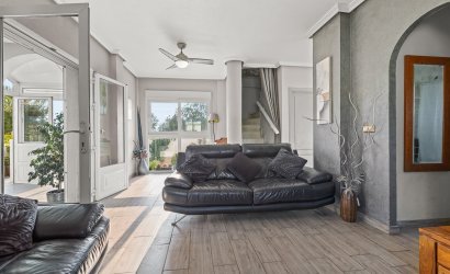 Herverkoop - Villa -
Orihuela Costa - Playa Flamenca