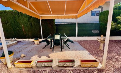 Resale - Villa -
Benferri