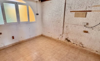 Resale - Villa -
Benferri