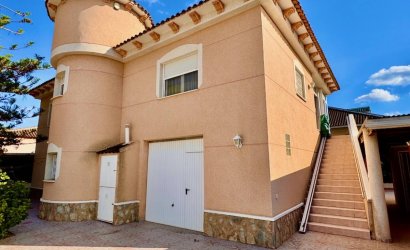 Resale - Villa -
Benferri