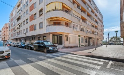 Resale - Apartment -
Torrevieja - El Acequión - Los Náufragos