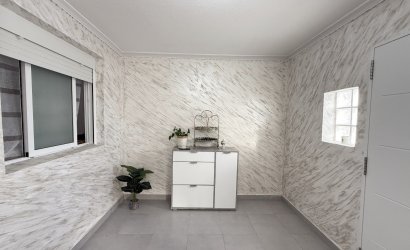 Resale - Townhouse -
Los Alcazares