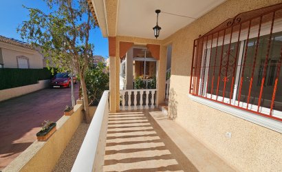 Resale - Villa -
Algorfa - Montemar