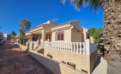 Resale - Villa -
Algorfa - Montemar