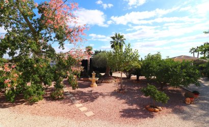 Resale - Country House -
Orihuela - La Campaneta