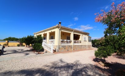 Resale - Country House -
Orihuela - La Campaneta