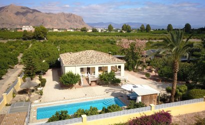 Resale - Country House -
Orihuela - La Campaneta