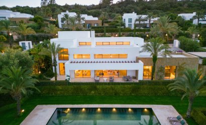 New Build - Villa -
Casares - Pedregales