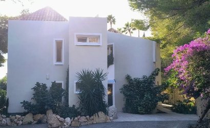 Resale - Villa -
Altea - Marina Baja